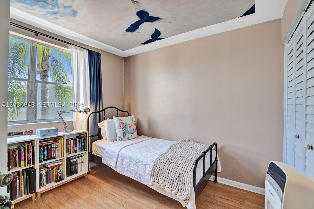 GABLES POINT II CONDO - Residential