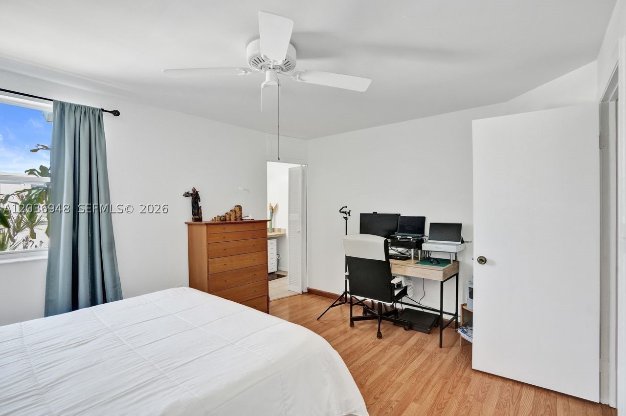 GABLES POINT II CONDO - Residential