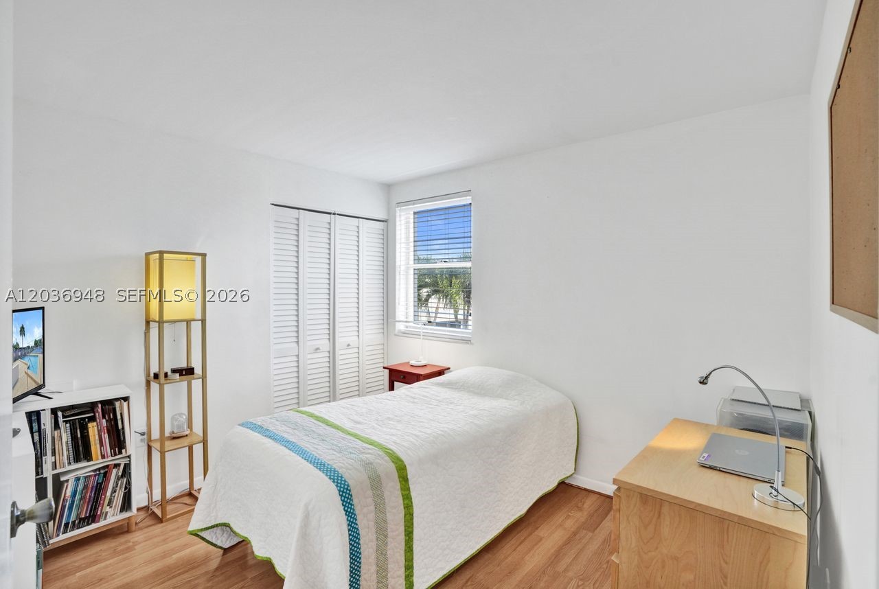 GABLES POINT II CONDO - Residential