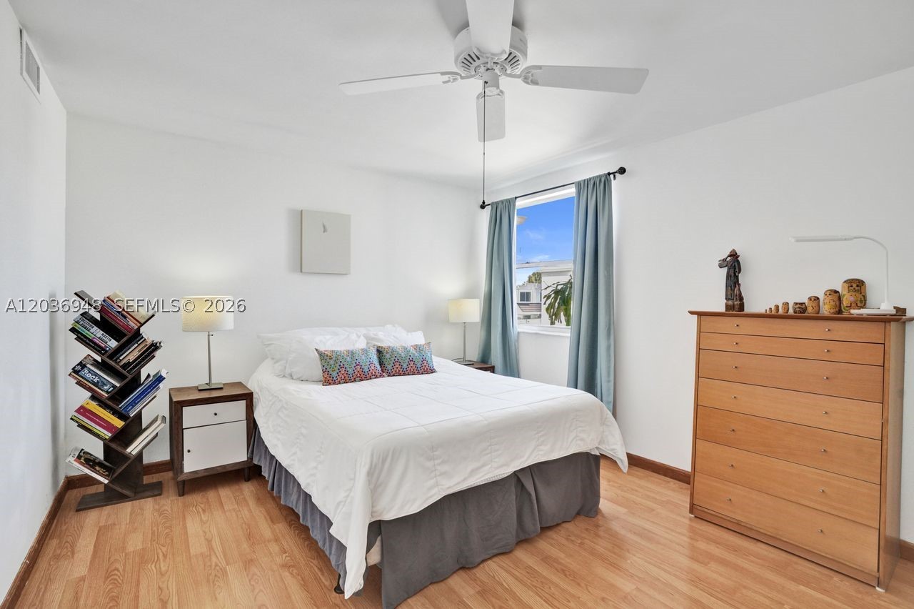 GABLES POINT II CONDO - Residential