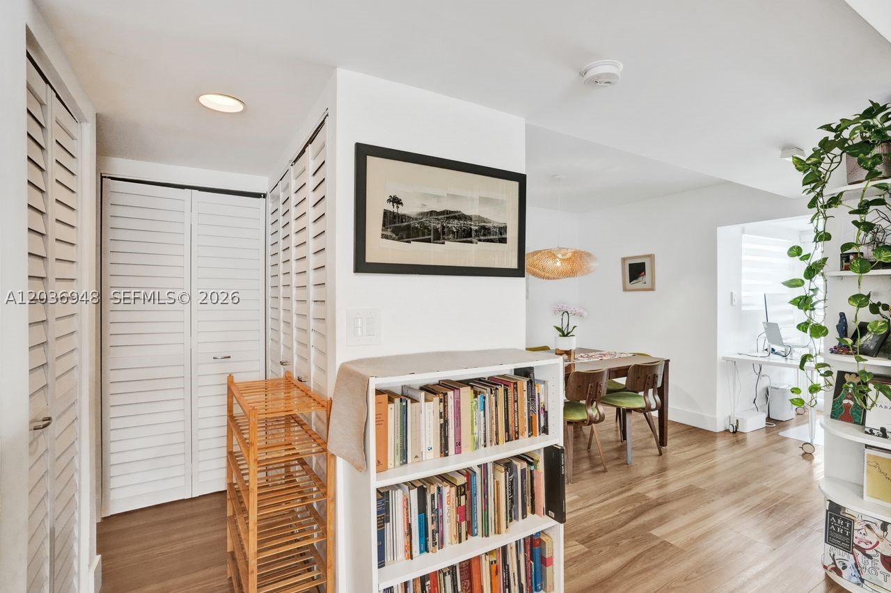 GABLES POINT II CONDO - Residential