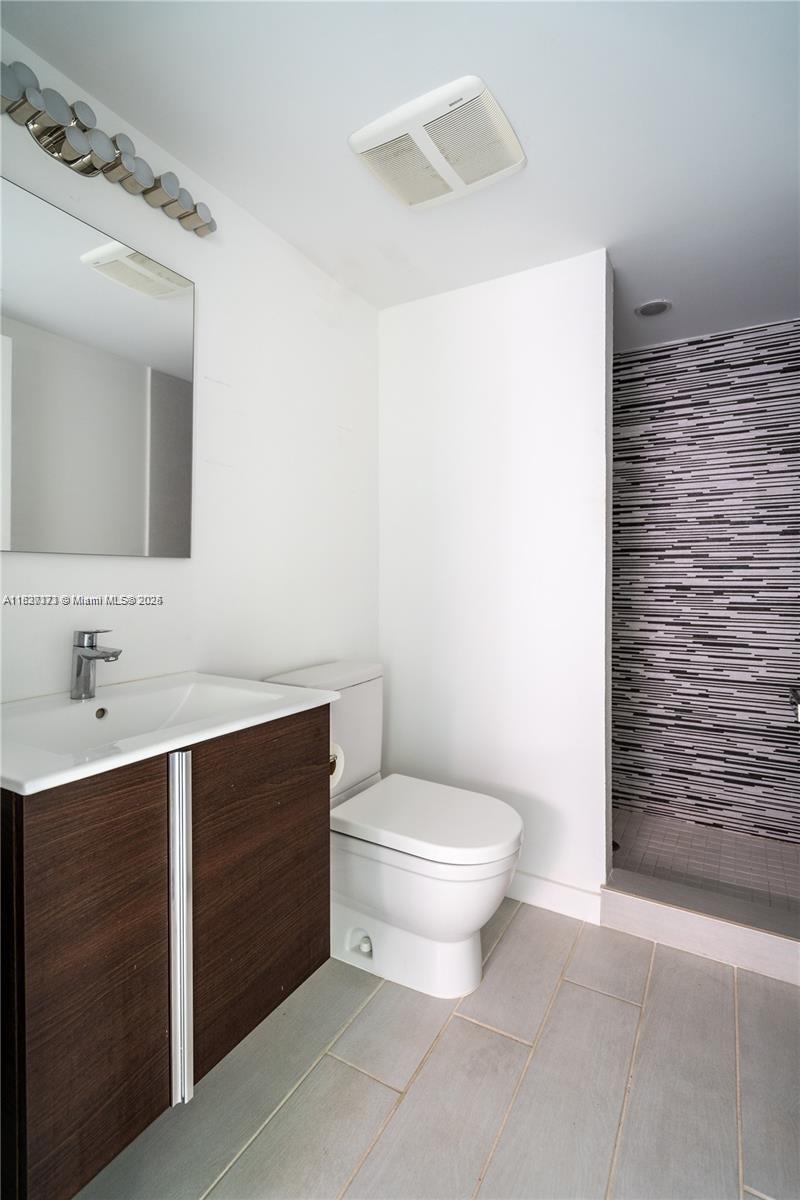 740 MERIDIAN CONDO - Residential Lease