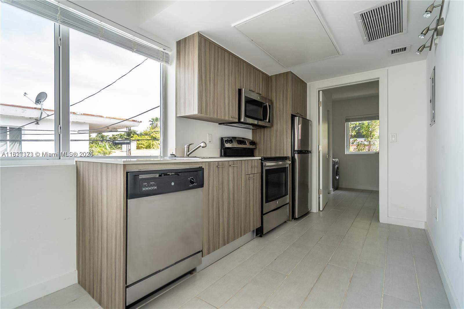 740 MERIDIAN CONDO - Residential Lease