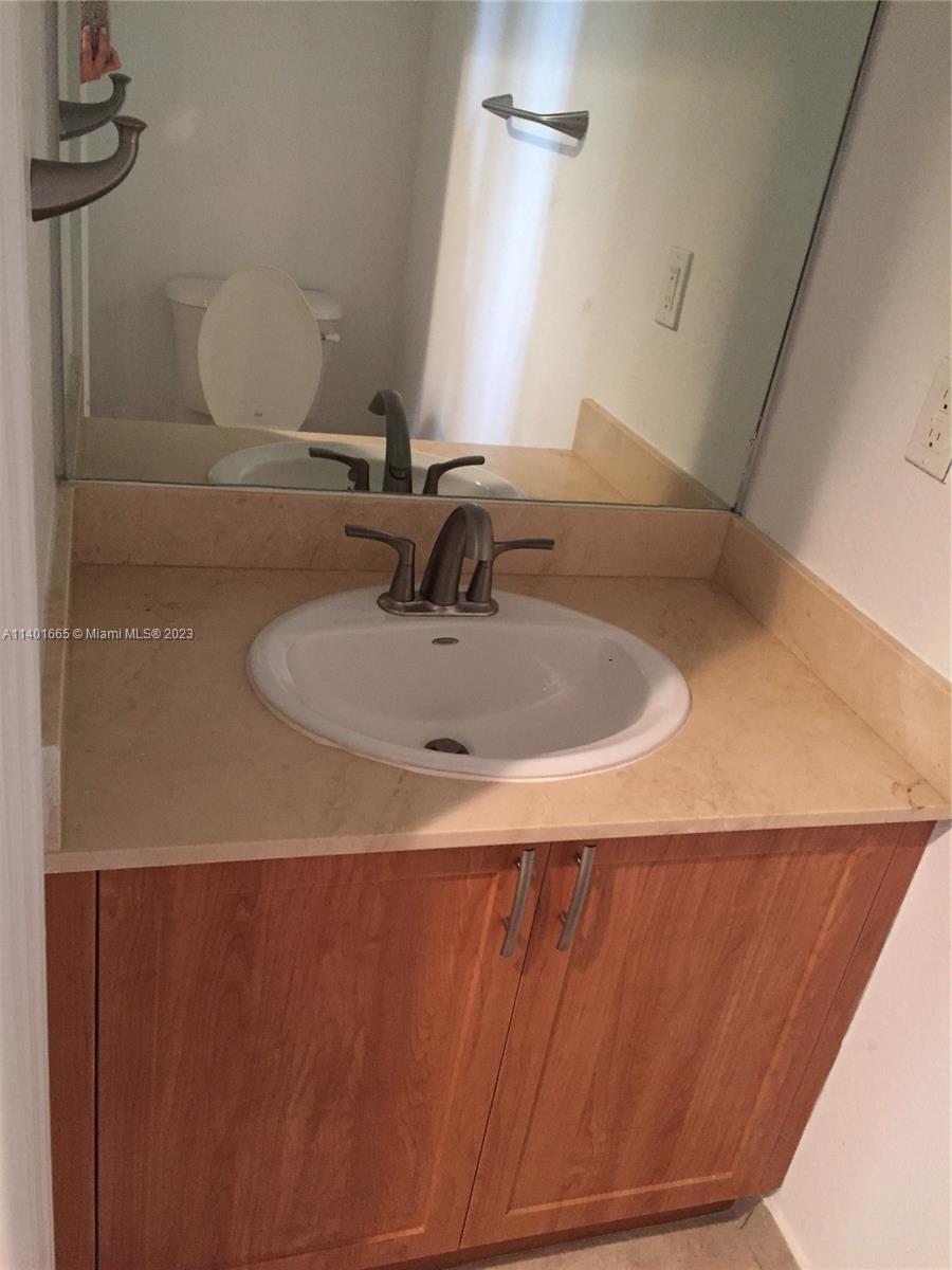 CORONADO AT DORAL I CONDO - Residential Lease