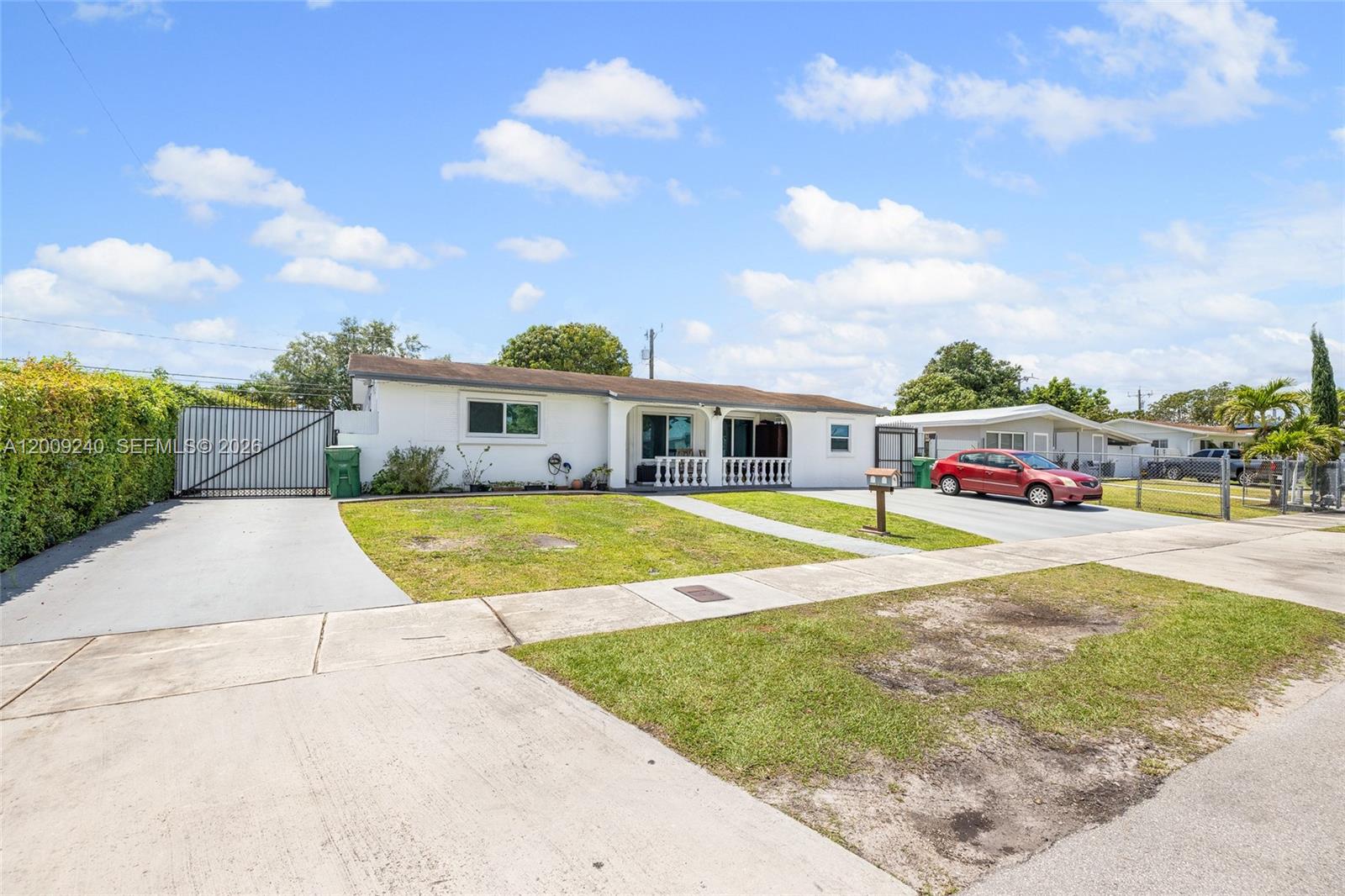 SO MIAMI HEIGHTS MANOR - Residential