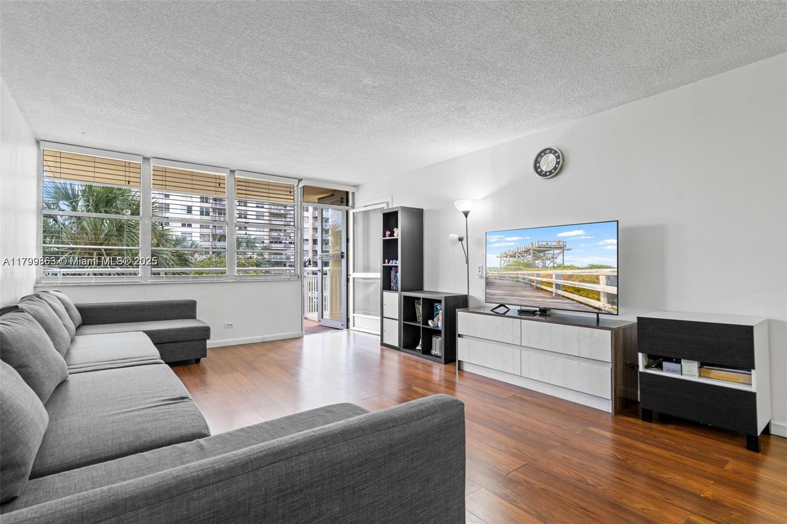 WINSTON TOWERS 200 - Residential Lease