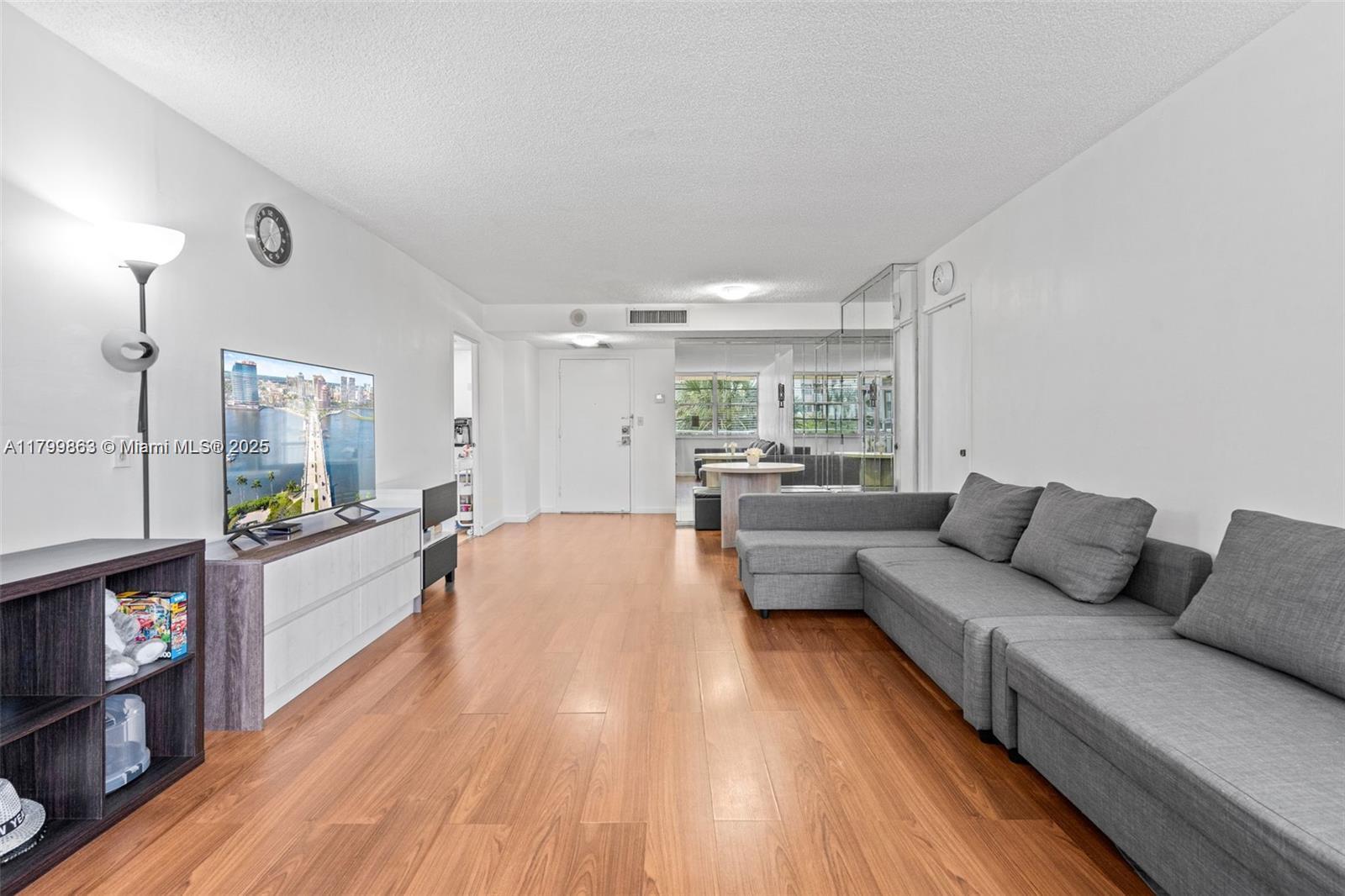 WINSTON TOWERS 200 - Residential Lease