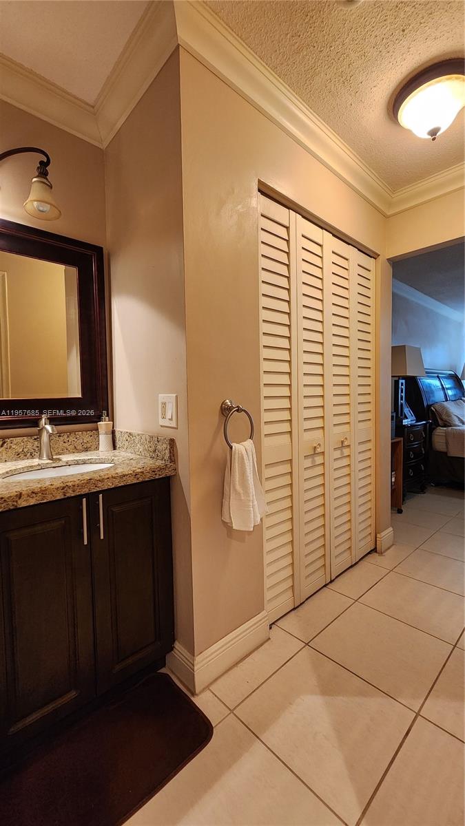 IMPERIAL TOWERS CONDO - Residential
