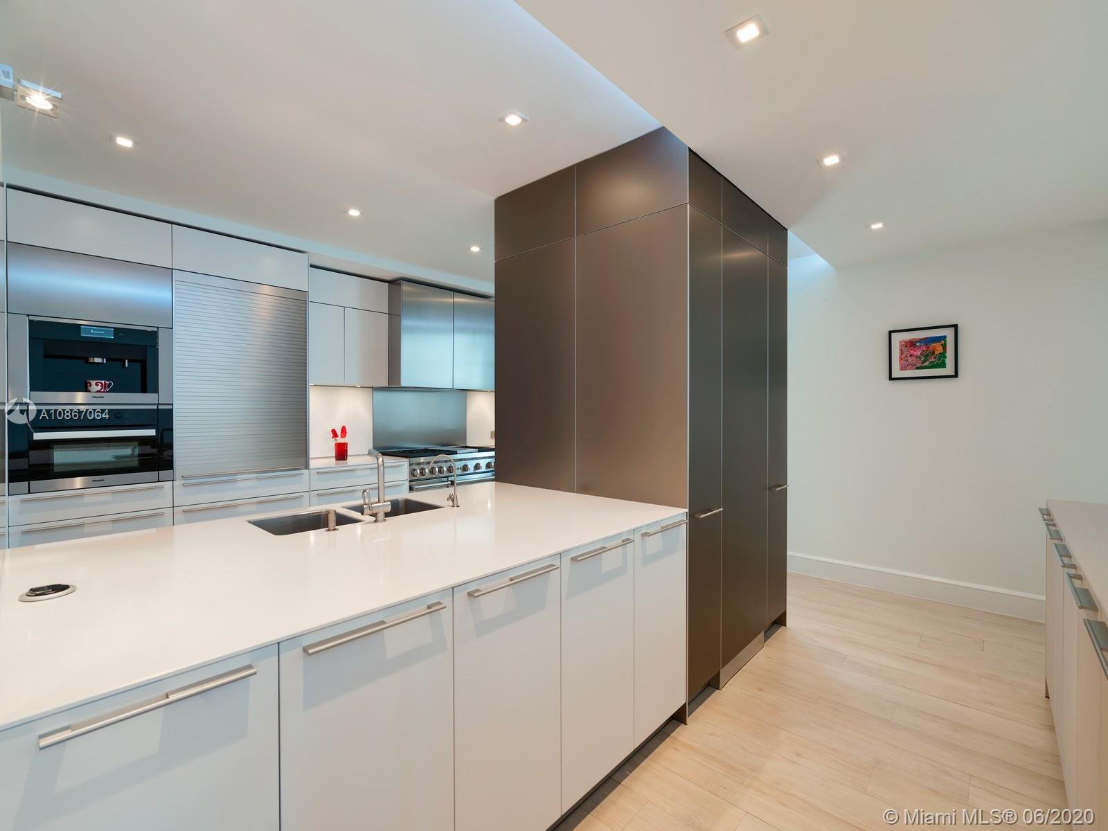 OCEAN HOUSE CONDO - Residential
