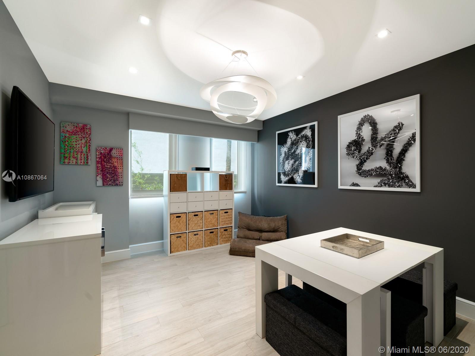 OCEAN HOUSE CONDO - Residential