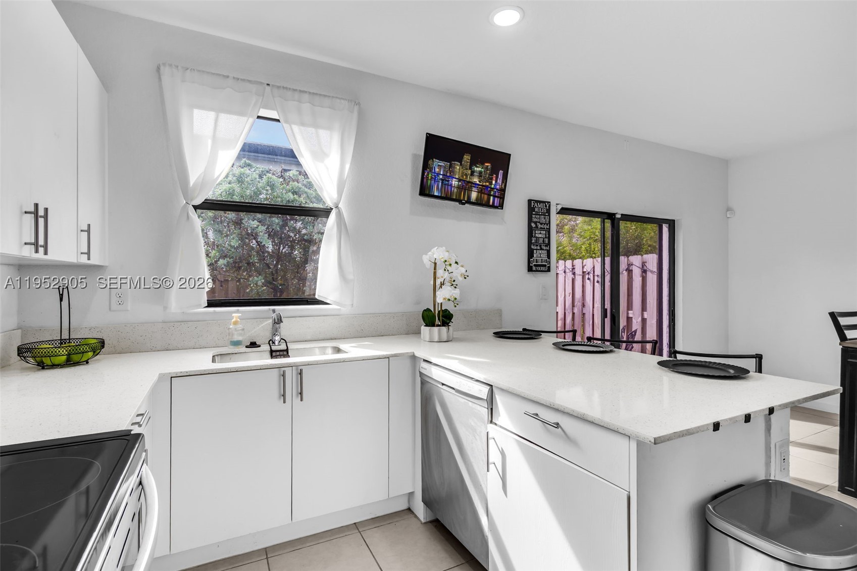 PINE ISLE - Residential