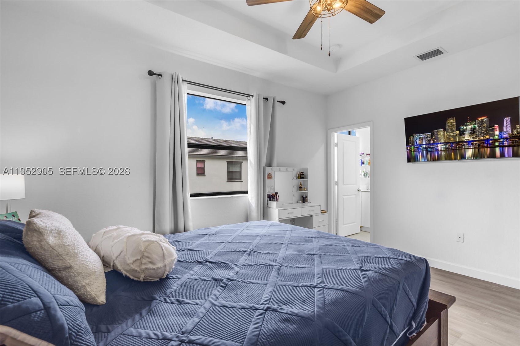 PINE ISLE - Residential