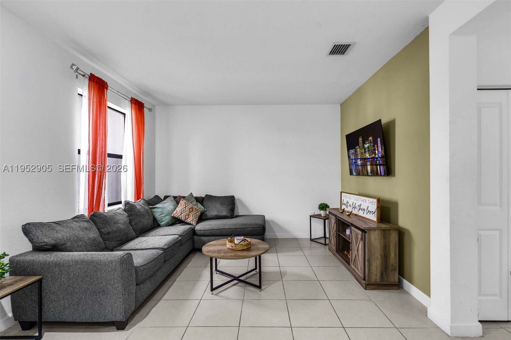 PINE ISLE - Residential