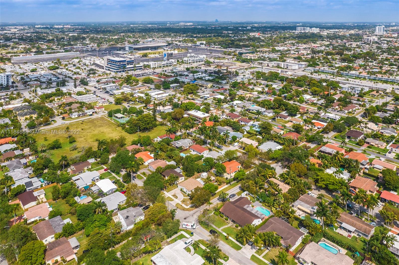GULFSTREAM ESTATES - Residential
