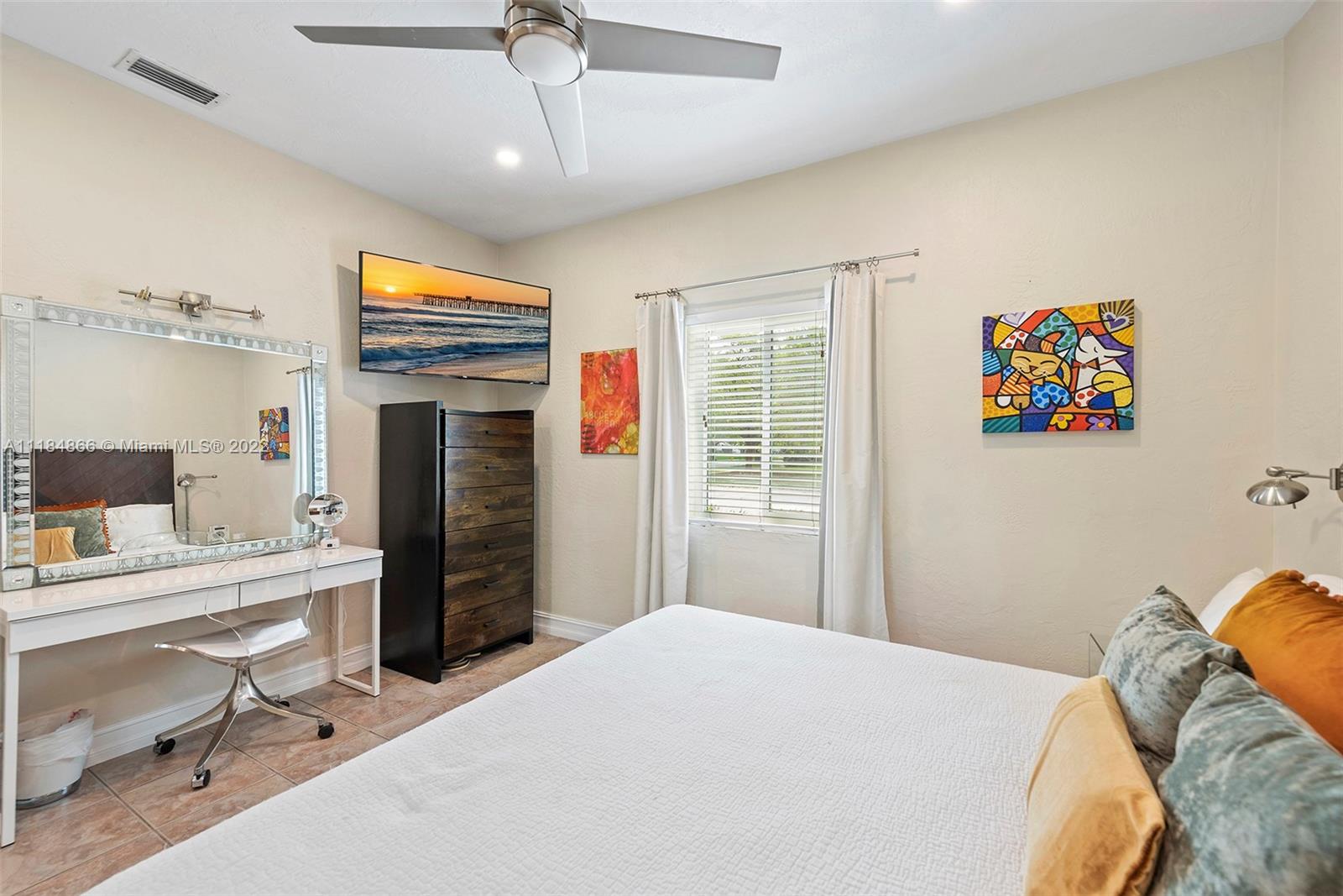 GULFSTREAM ESTATES - Residential