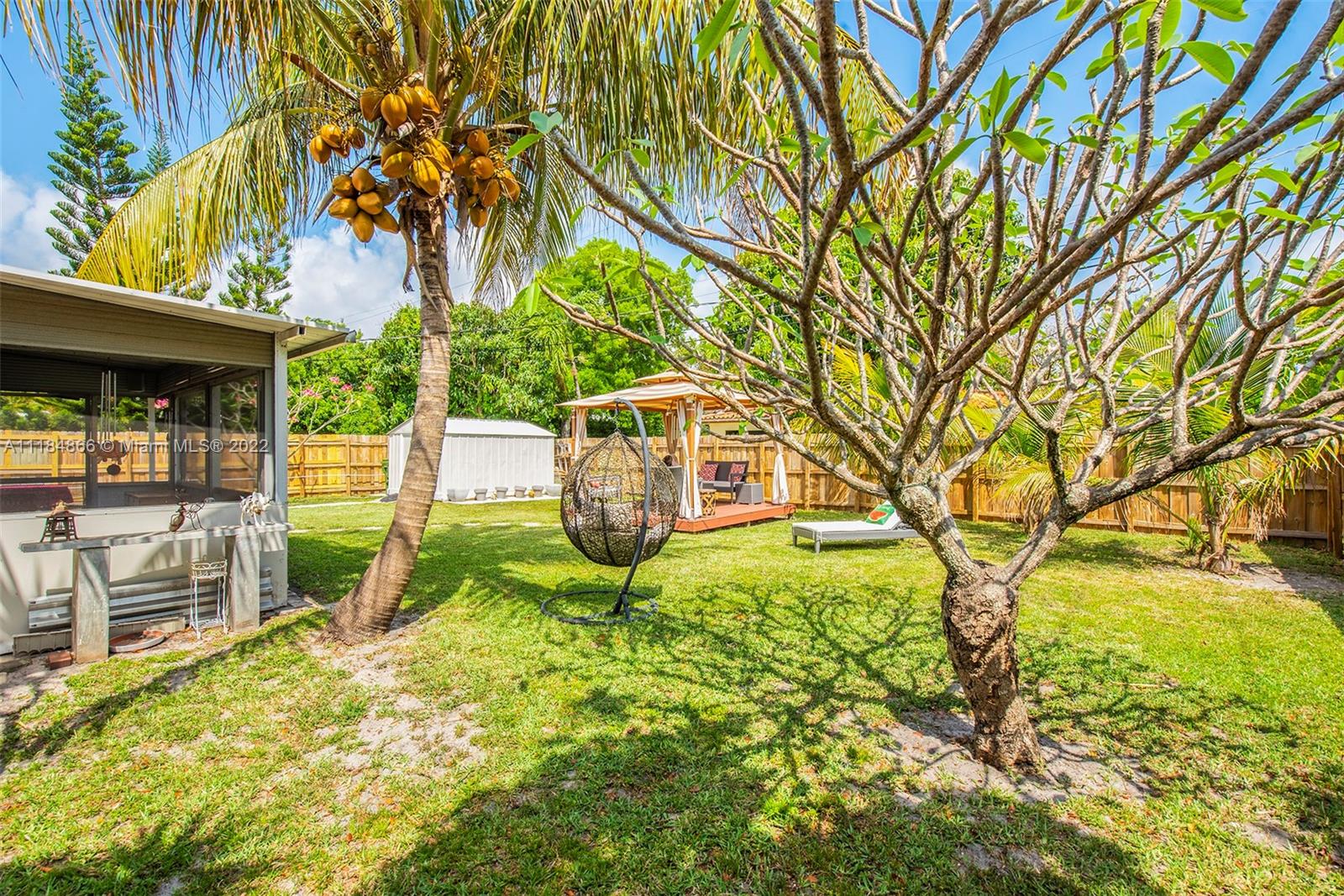 GULFSTREAM ESTATES - Residential