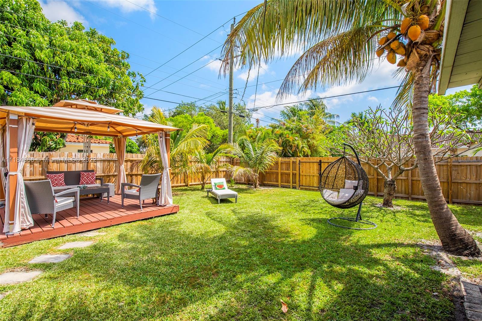 GULFSTREAM ESTATES - Residential