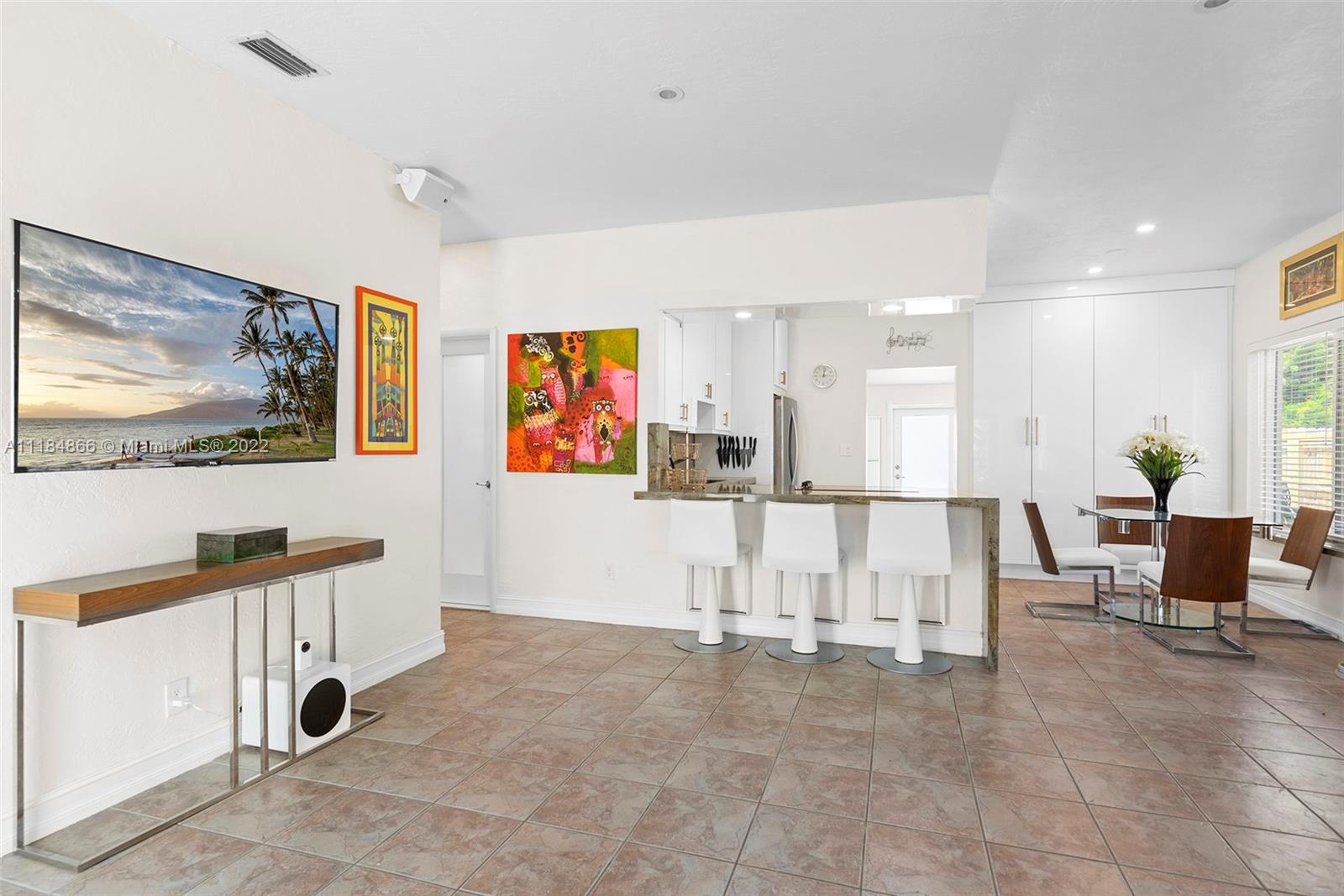 GULFSTREAM ESTATES - Residential