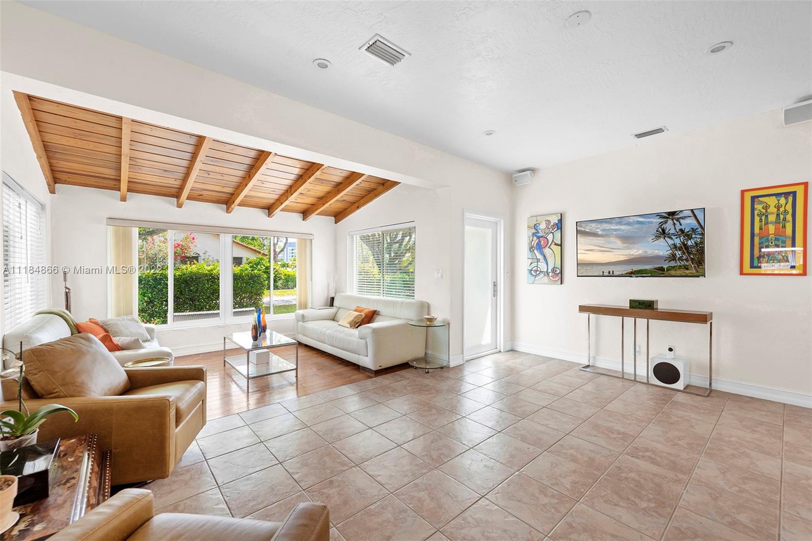 GULFSTREAM ESTATES - Residential