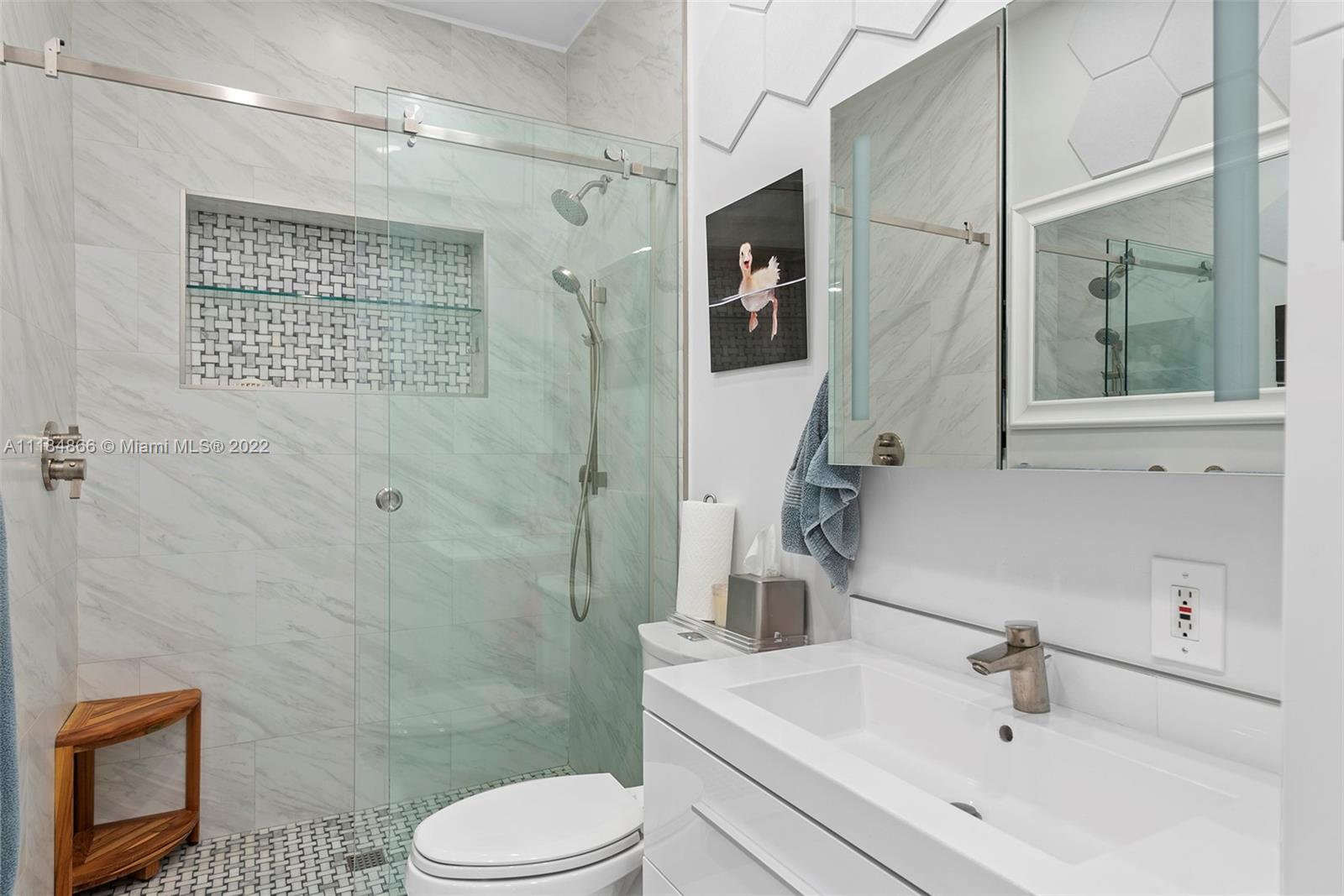 GULFSTREAM ESTATES - Residential
