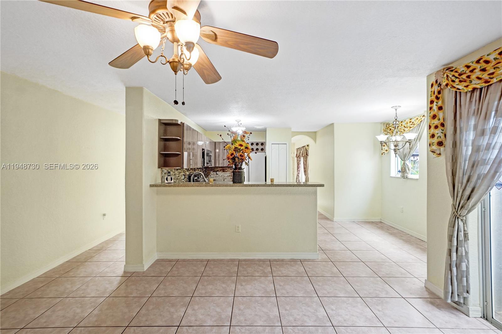 PELICANS COVE - Residential
