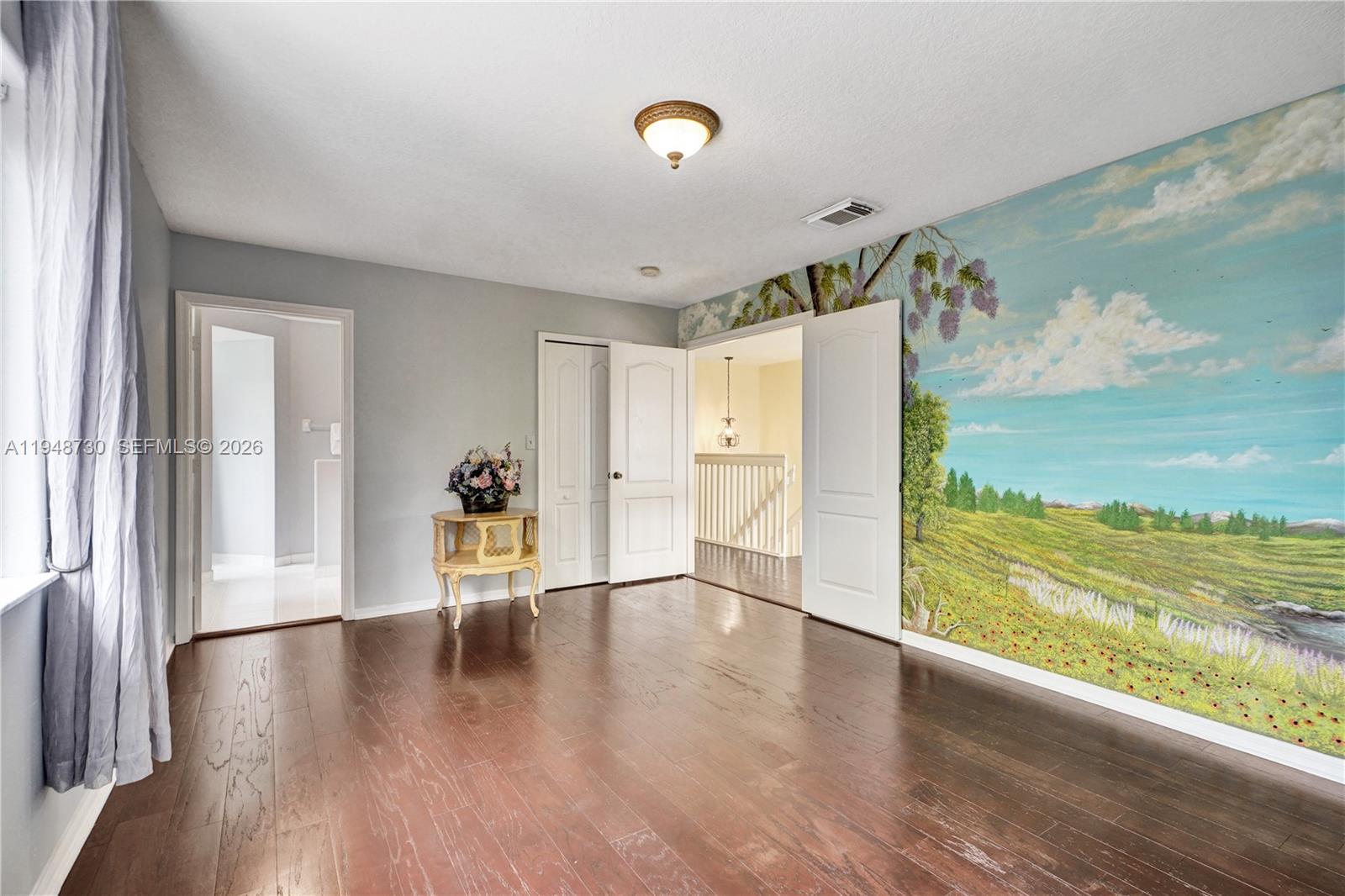 PELICANS COVE - Residential