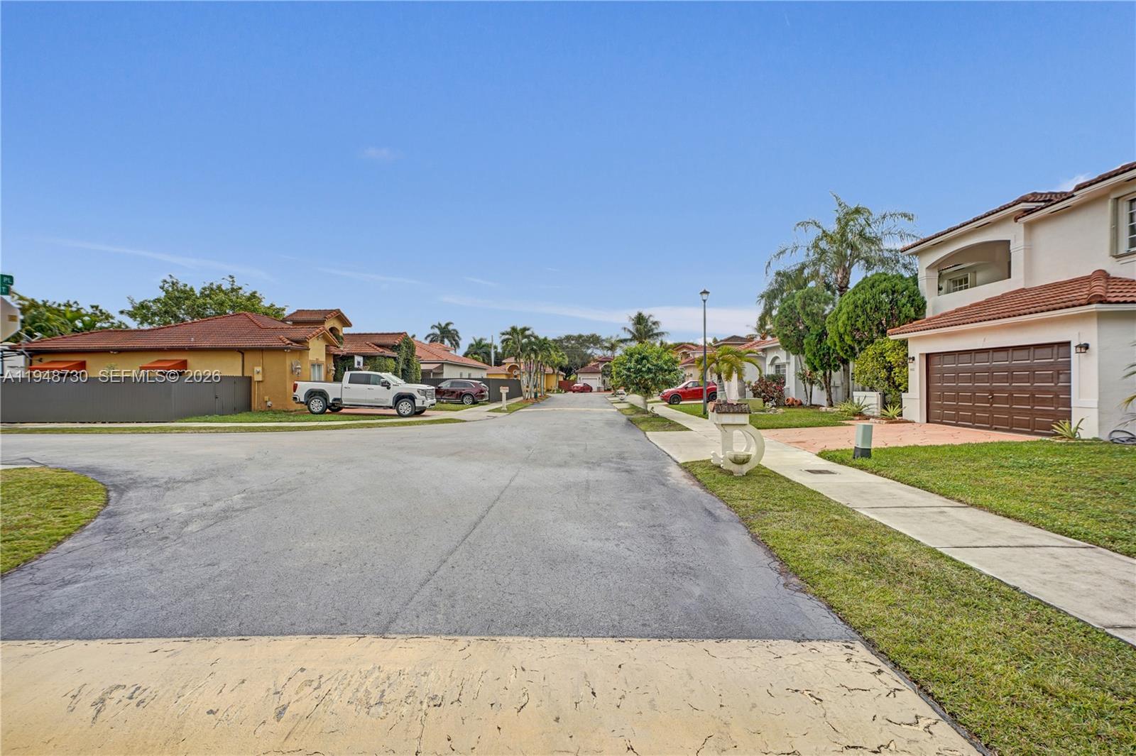 PELICANS COVE - Residential