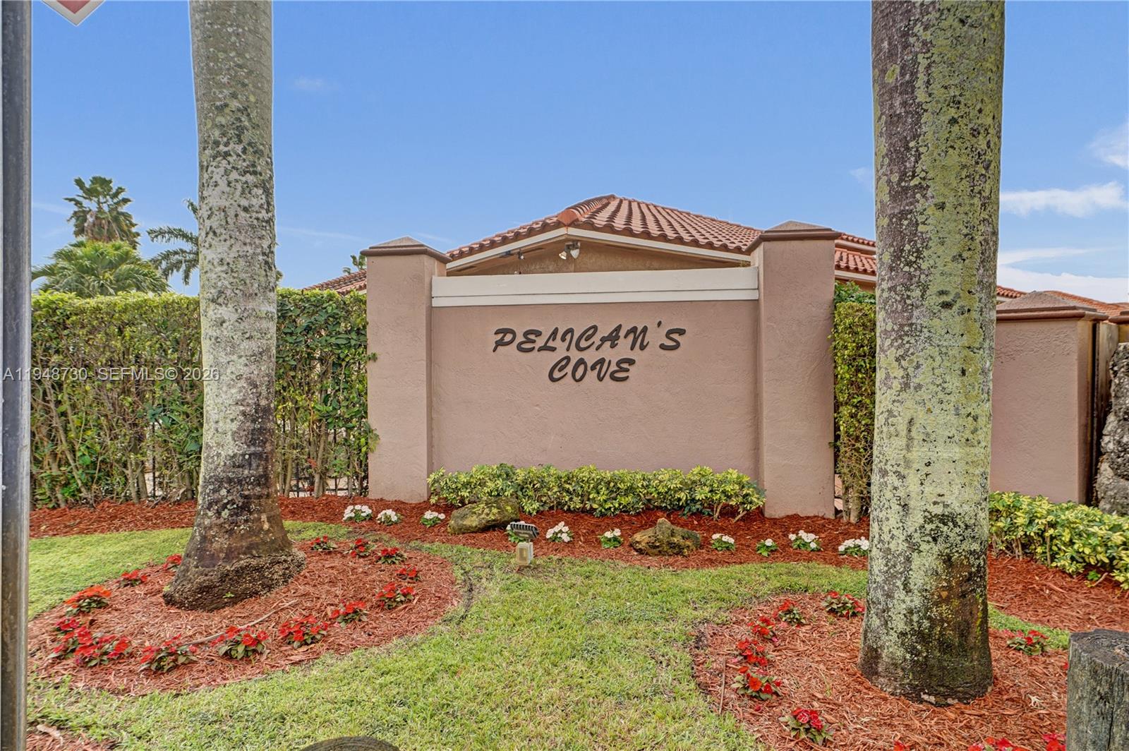 PELICANS COVE - Residential