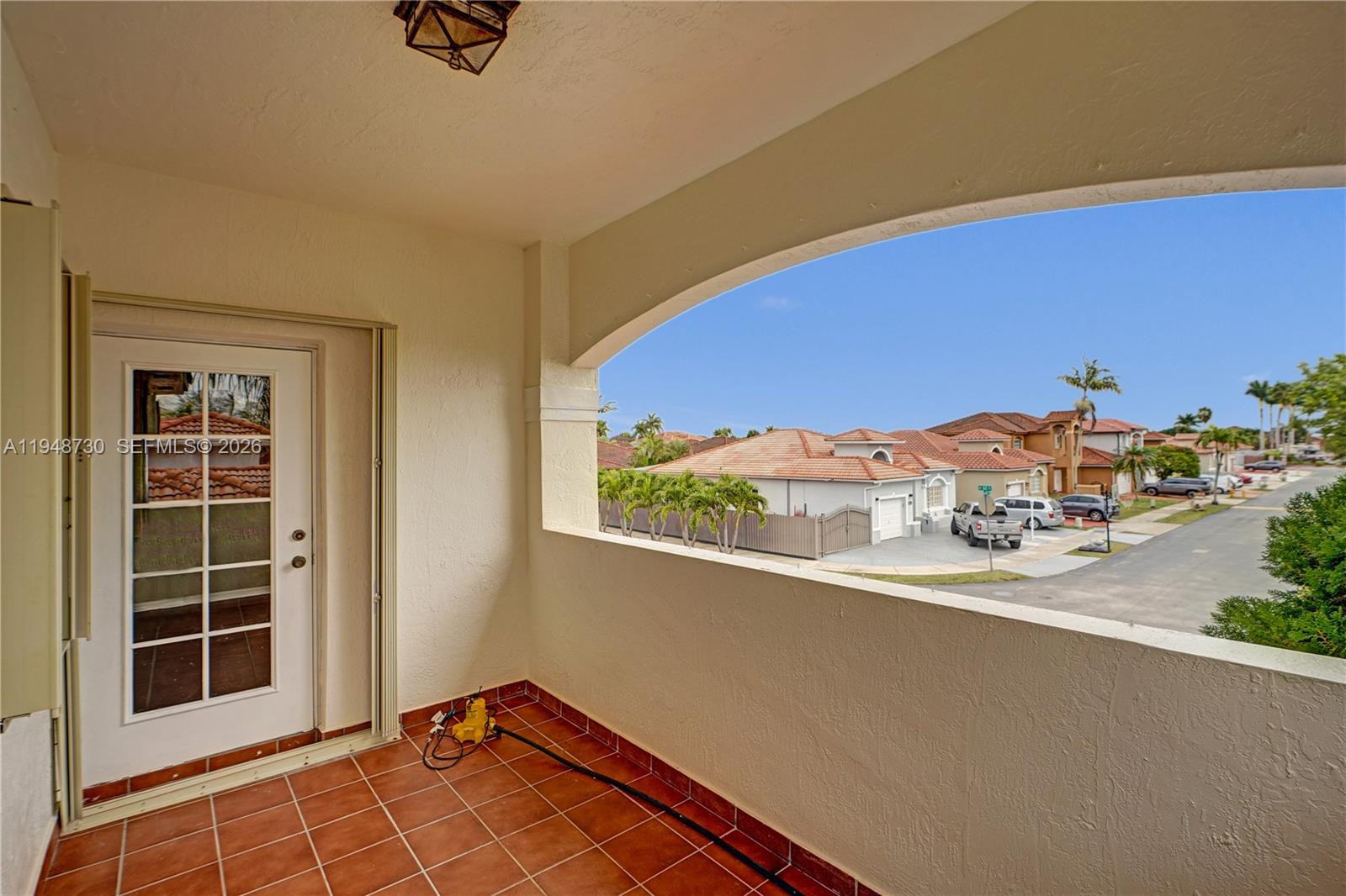 PELICANS COVE - Residential