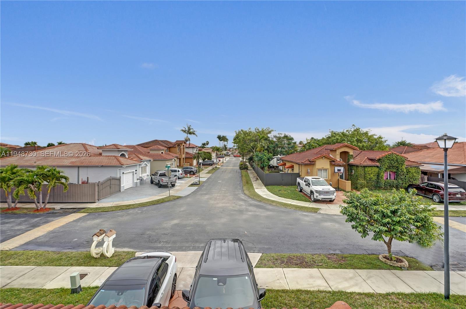 PELICANS COVE - Residential
