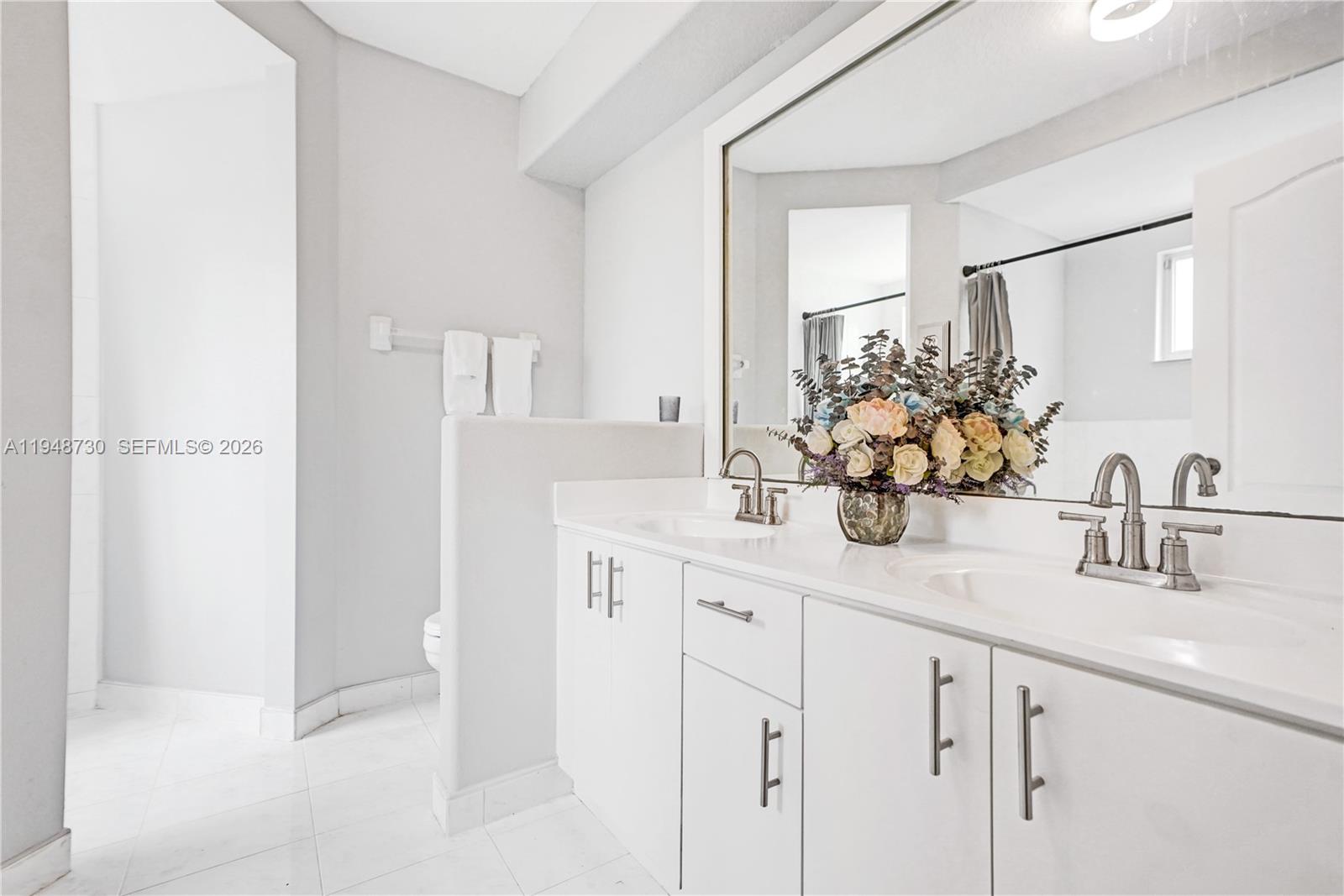 PELICANS COVE - Residential
