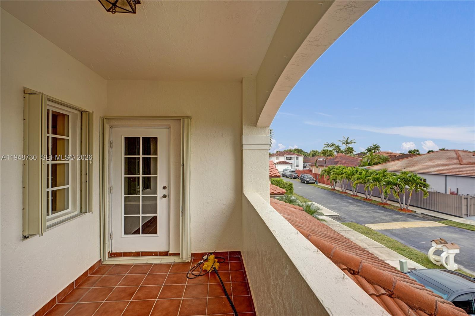 PELICANS COVE - Residential