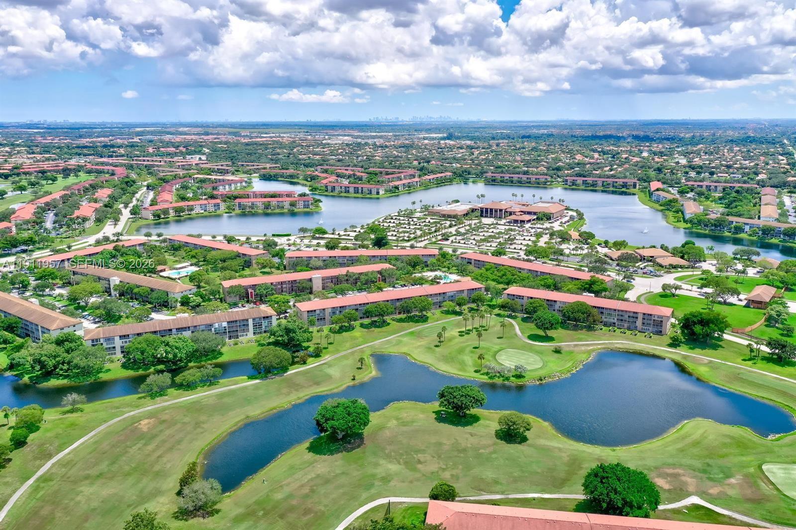 CAMBRIDGE AT CENTURY VILL - Residential