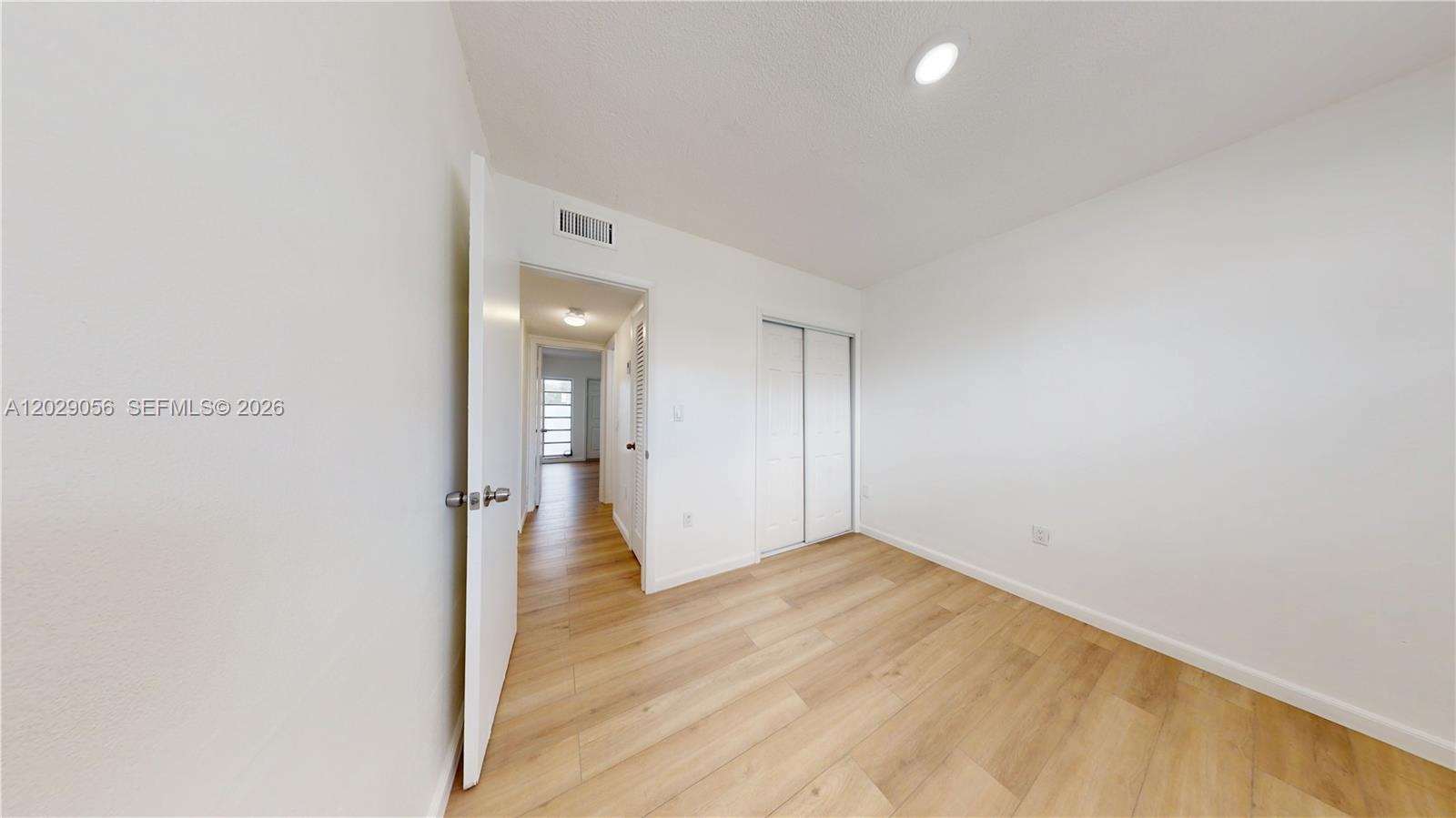 BEACON MANOR - Residential Lease