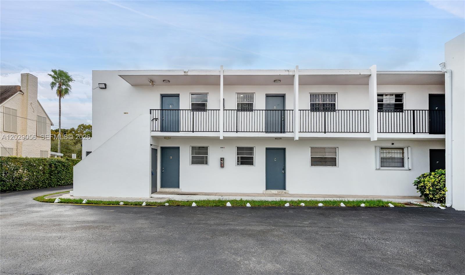 BEACON MANOR - Residential Lease