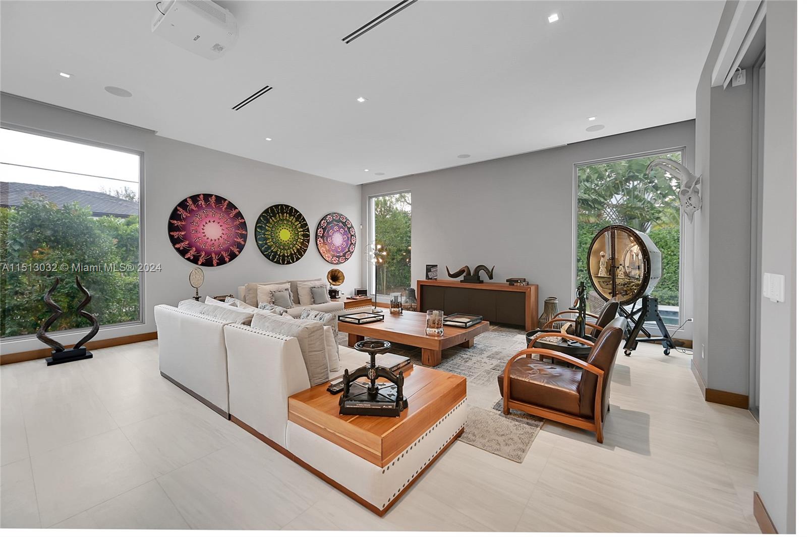 NORTH KENDALL - Residential