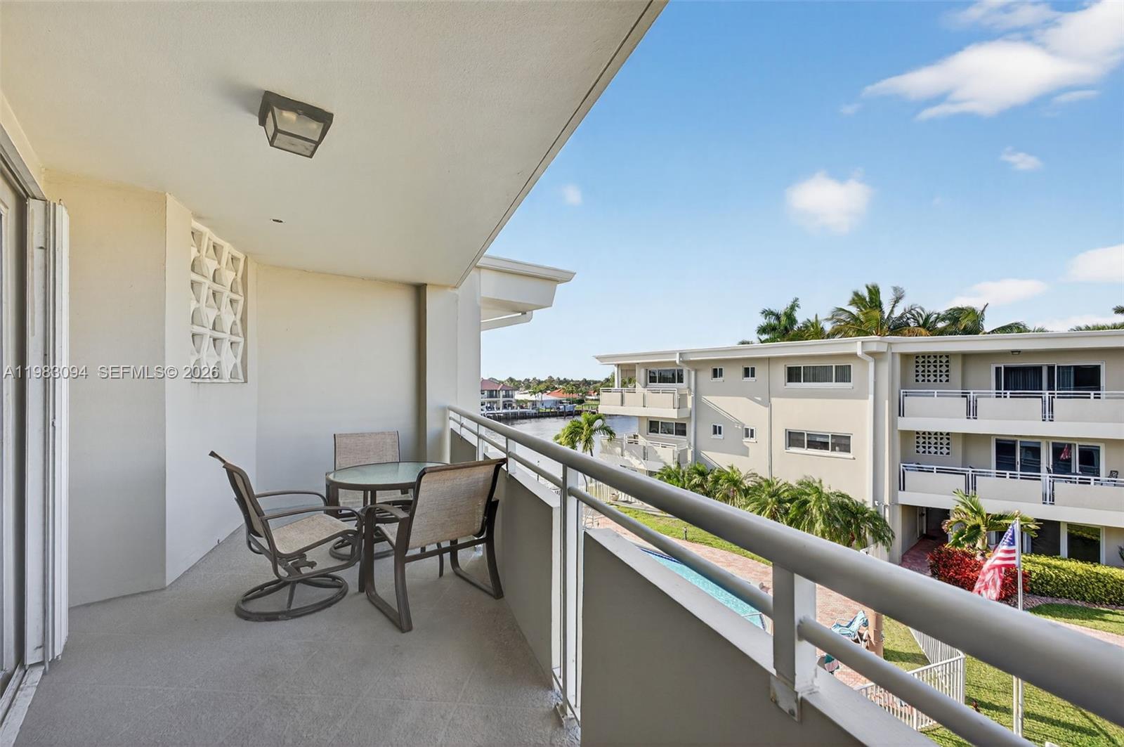HILLSBORO IMPERIAL APTS C - Residential
