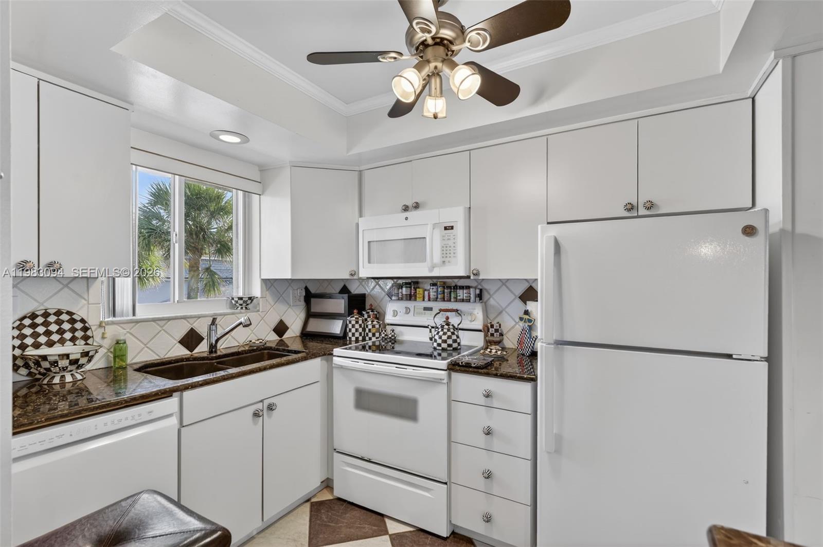 HILLSBORO IMPERIAL APTS C - Residential
