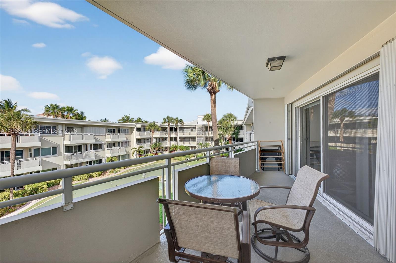HILLSBORO IMPERIAL APTS C - Residential