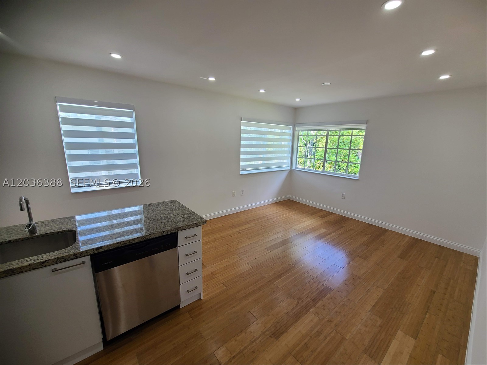 OCEAN BEACH ADDN NO 3 - Residential Lease