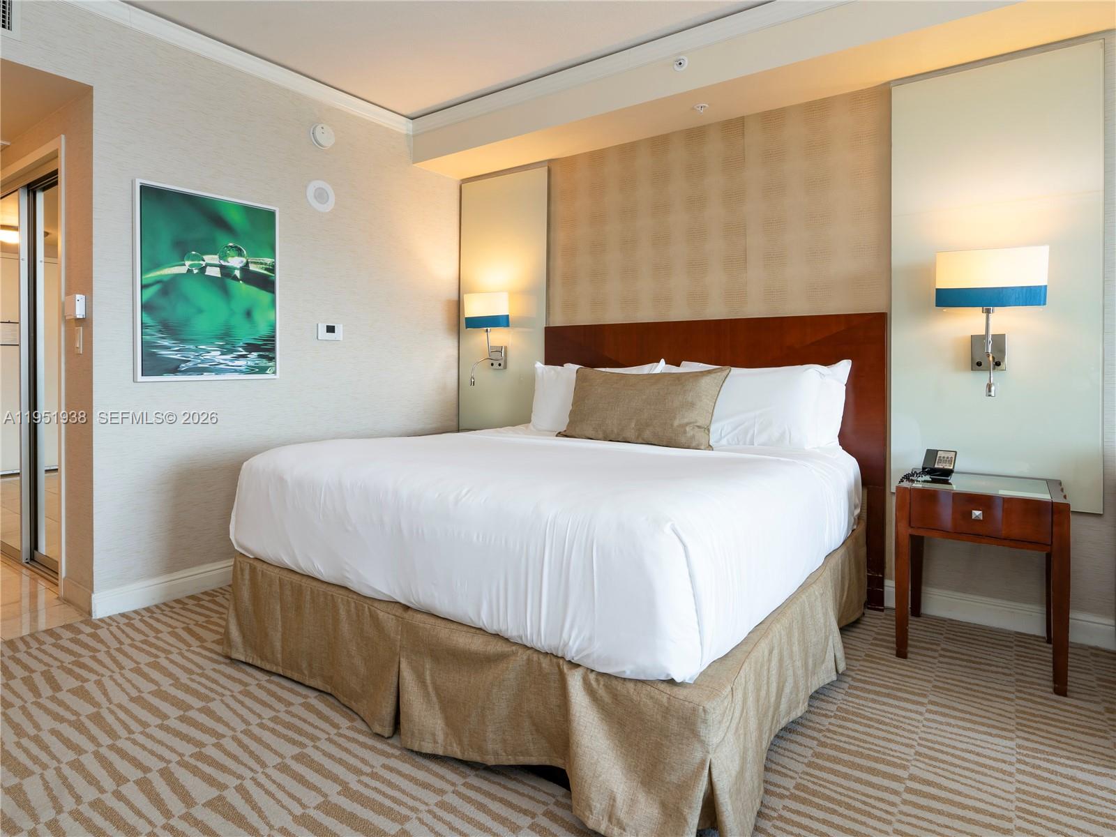 TRUMP INTERNATIONAL SONES - Residential
