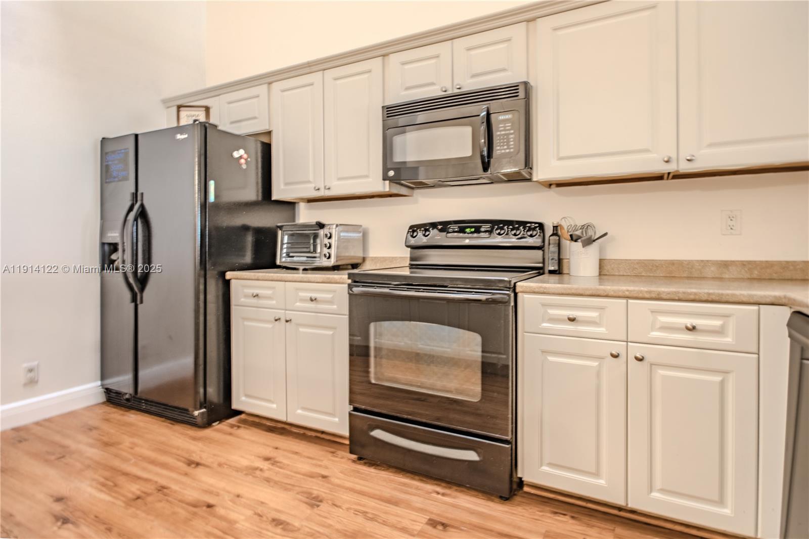 HOLIDAY SPRINGS VILLAGE - Residential