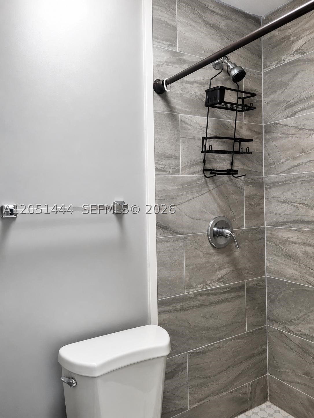 WESTWIND LAKES SEC 3 - Residential Lease