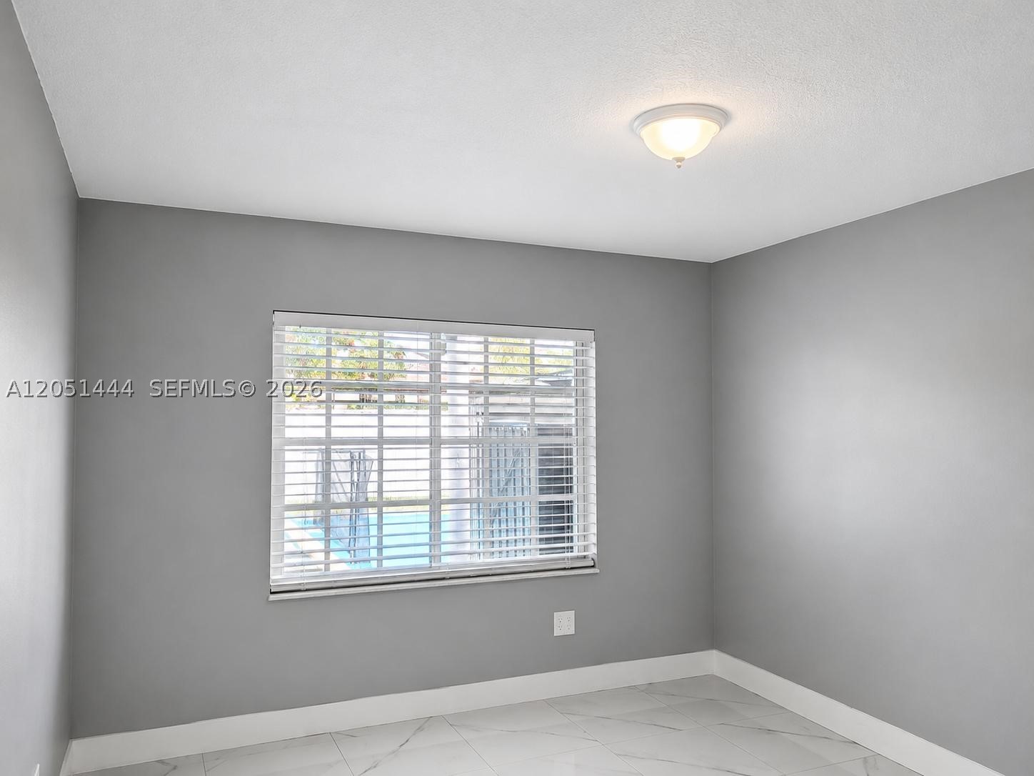 WESTWIND LAKES SEC 3 - Residential Lease