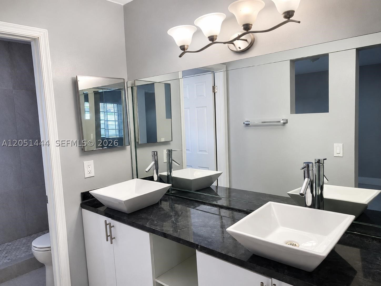 WESTWIND LAKES SEC 3 - Residential Lease