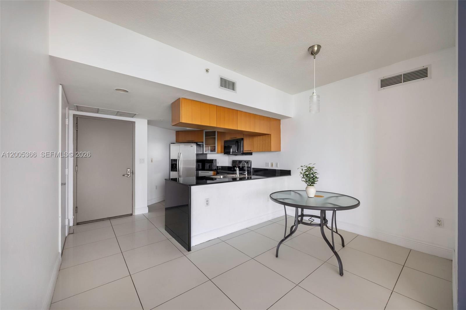 OPERA TOWER CONDO - Residential