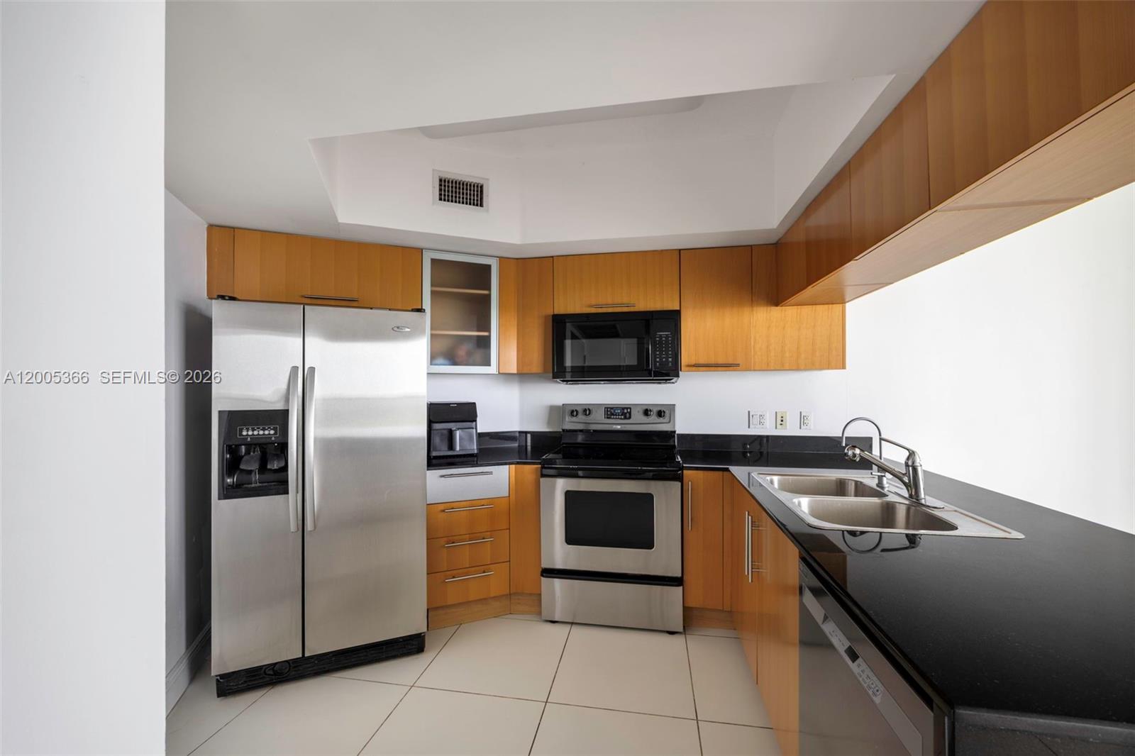 OPERA TOWER CONDO - Residential