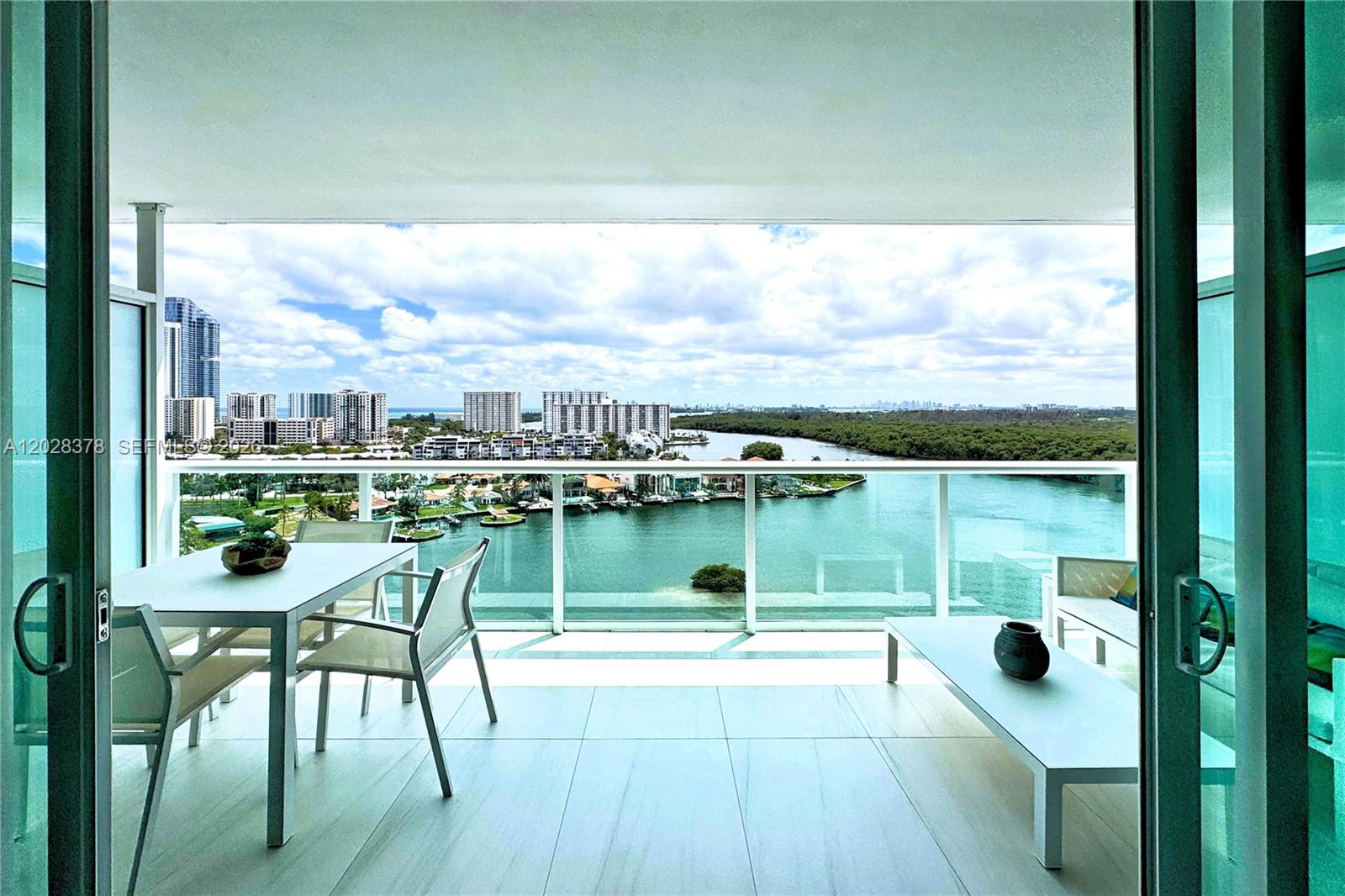 400 SUNNY ISLES CONDO WES - Residential Lease