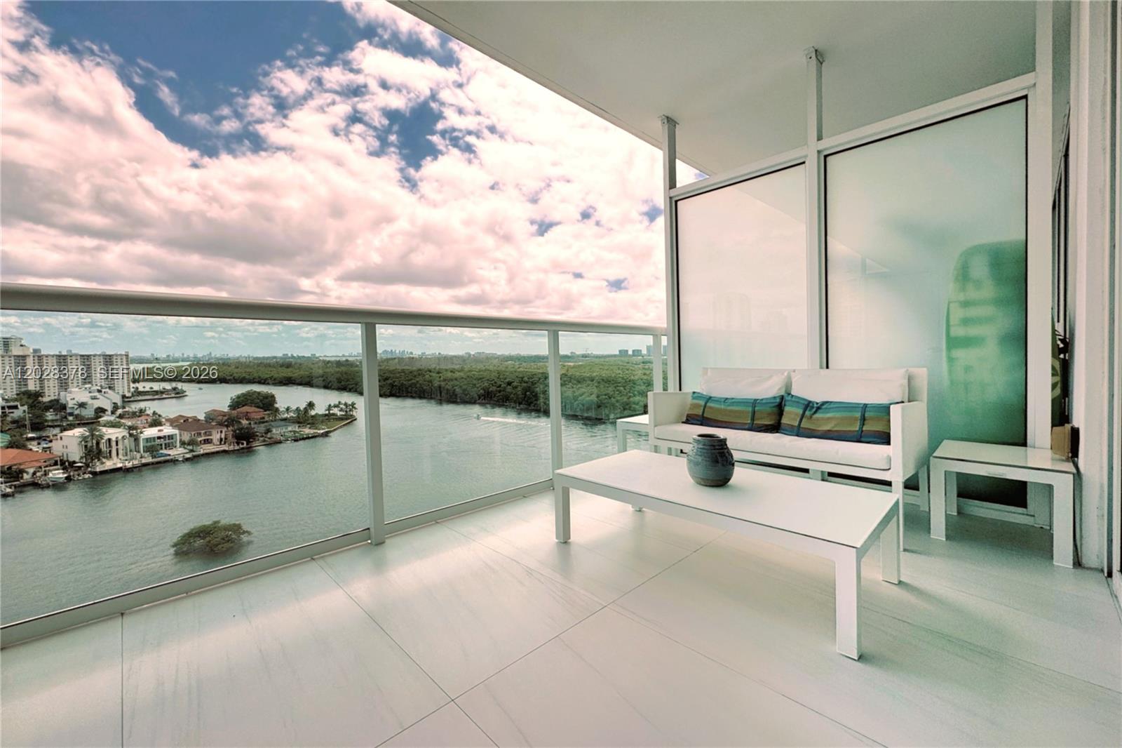 400 SUNNY ISLES CONDO WES - Residential Lease