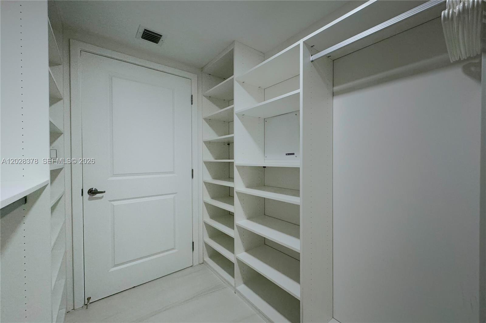 400 SUNNY ISLES CONDO WES - Residential Lease